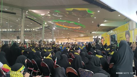 شرکت بانوان طلبه مدارس علمیه شهر اراک در رزمایش پیامبر اعظم (ص)
