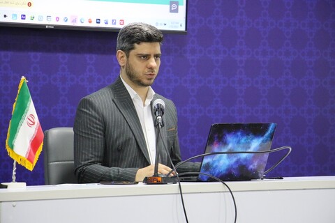 تصاویر| بازدید مدیران مدارس علمیه اصفهان از پارک علم و فناوری قم