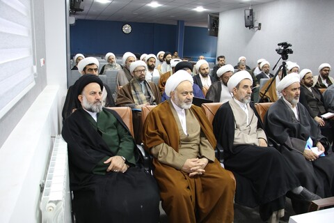 تصاویر| بازدید مدیران مدارس علمیه اصفهان از پارک علم و فناوری قم