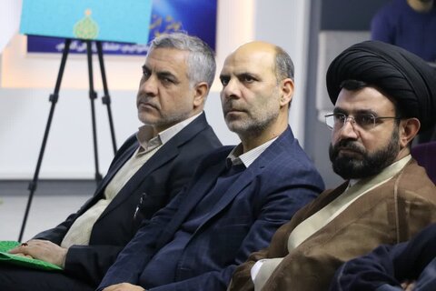 نشست هم اندیشی طرح"زندگی با آیه ها" با حضور مدیر حوزه علمیه خواهران و برادران استان مرکزی