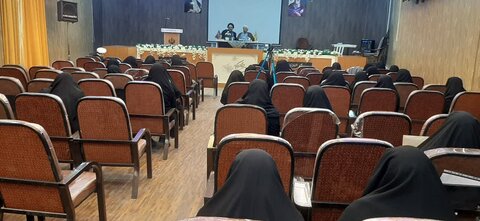 اجلاس مدیران، مؤسسین،رؤسا و اعضا هیات امنا مدارس علمیه خواهران استان کرمان