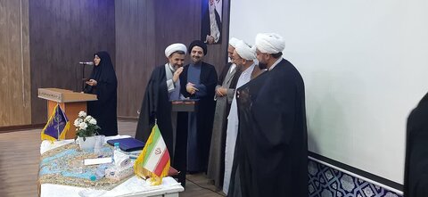 اجلاس مدیران، مؤسسین،رؤسا و اعضا هیات امنا مدارس علمیه خواهران استان کرمان