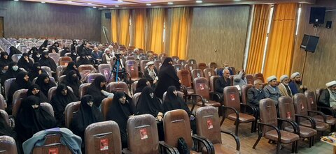 اجلاس مدیران، مؤسسین،رؤسا و اعضا هیات امنا مدارس علمیه خواهران استان کرمان