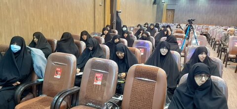 اجلاس مدیران، مؤسسین،رؤسا و اعضا هیات امنا مدارس علمیه خواهران استان کرمان