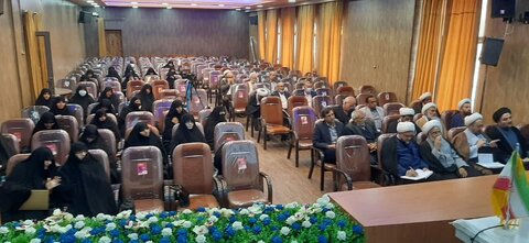 اجلاس مدیران، مؤسسین،رؤسا و اعضا هیات امنا مدارس علمیه خواهران استان کرمان