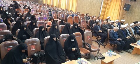 اجلاس مدیران، مؤسسین،رؤسا و اعضا هیات امنا مدارس علمیه خواهران استان کرمان