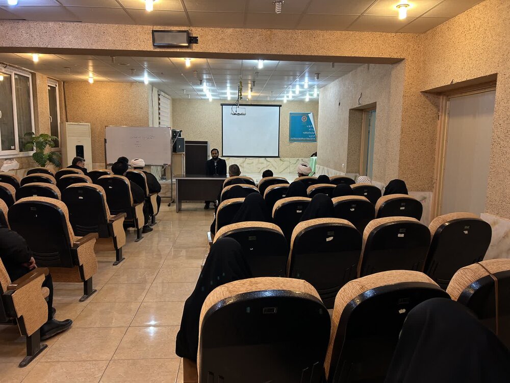 نشست تخصصی هوش مصنوعی و نقش آن در جامعه‌پردازی دینی برگزار شد