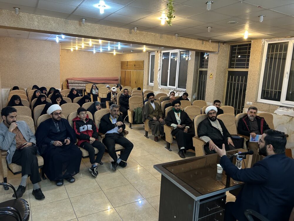 نشست تخصصی هوش مصنوعی و نقش آن در جامعه‌پردازی دینی برگزار شد