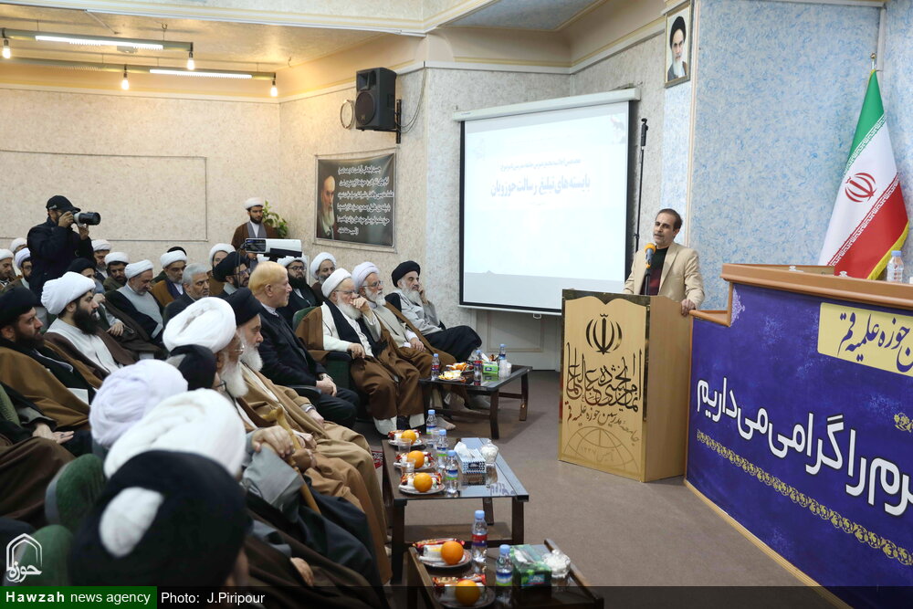 گزارشی از اجلاسیه مجمع عمومی جامعه مدرسین حوزه / آیتالله حسینیبوشهری: نگاه گزینشی به دین مسیر تبلیغ را منحرف میکند