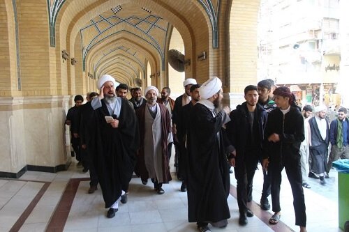حضور کاروان زیارتی مدرسه علمیه حضرت باقرالعلوم(ع) سرپل ذهاب در عتبات عالیات+ تصاویر