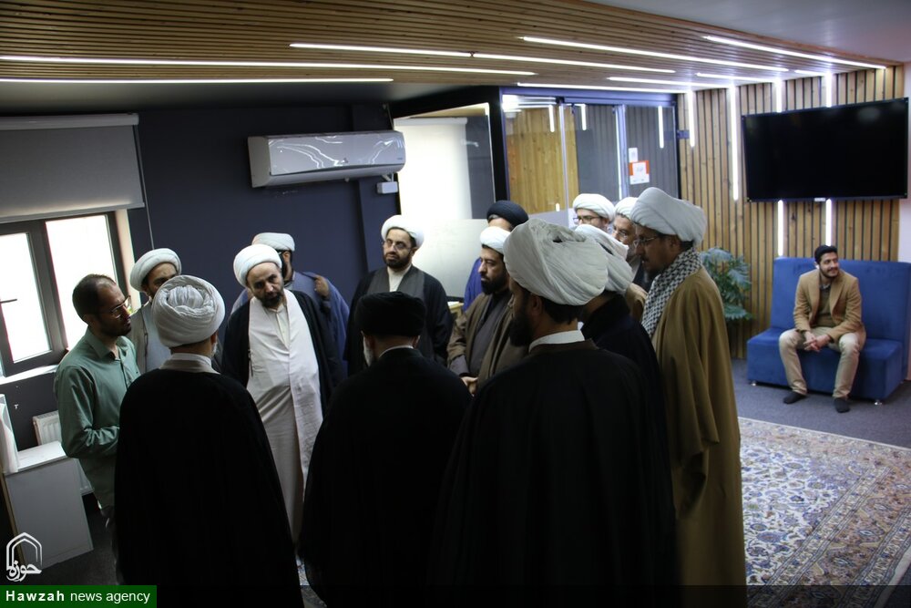 تصاویر| بازدید مدیران مدارس علمیه اصفهان از پارک علم و فناوری قم