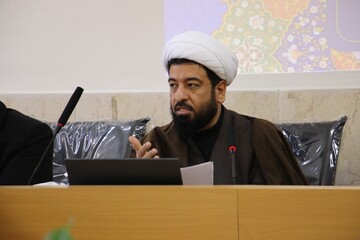 ابزار هنر نقشی کلیدی در مسیر تهذیب و تربیت طلاب و جوانان دارد