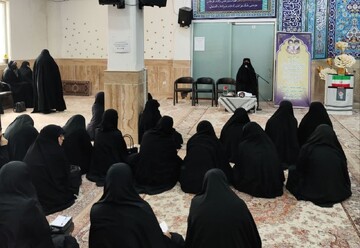 نقش بانوان به عنوان فعال فرهنگی و اجتماعی پررنگ‌تر شود