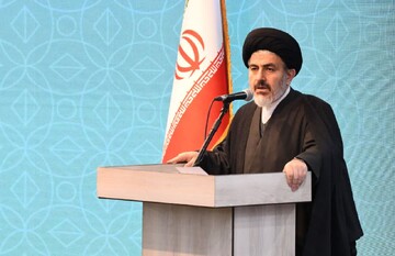 پیامبر عرب جاهلی را اهل ایثار تربیت کرد