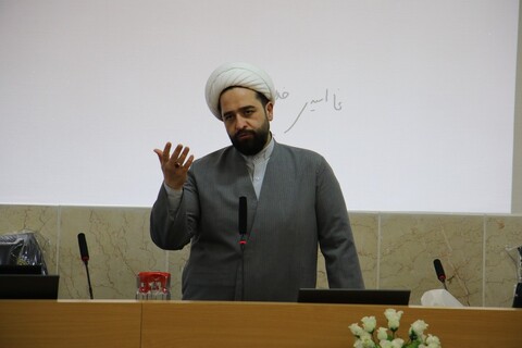 تصاویر|ششمین دوره  «طریق» توانمندسازی معاونین تهذیب و تربیت حوزه علمیه اصفهان