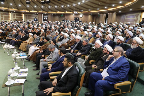 تصاویر/ نشست علمای اهل تشیع، تسنن و اقلیت های مذهبی آذربایجان غربی با رییس قوه قضائیه