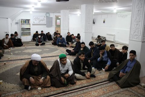 تصاویر/مراسم درس اخلاق هفتگی مدرسه علمیه امام صادق (ع) بیجار