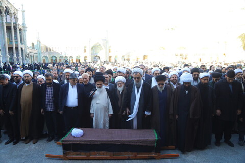 تصاویر / مراسم تشییع برادر حضرت آیت الله العظمی نوری همدانی
