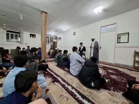 تصاویر/ اختتامیه میثاق طلبگی ۲ و پایش قرآنی و دانش افزایی طلاب در مدرسه علمیه امیرالمومنین (ع) آران و بیدگل