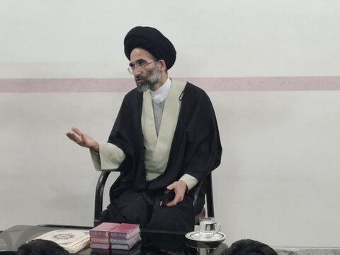 تصاویر/ اختتامیه میثاق طلبگی ۲ و پایش قرآنی و دانش افزایی طلاب در مدرسه علمیه امیرالمومنین (ع) آران و بیدگل