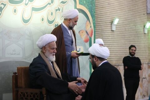 تصاویر برگزاری آیین عمامه گذاری طلاب مدرسه علمیه ابوذر تهران