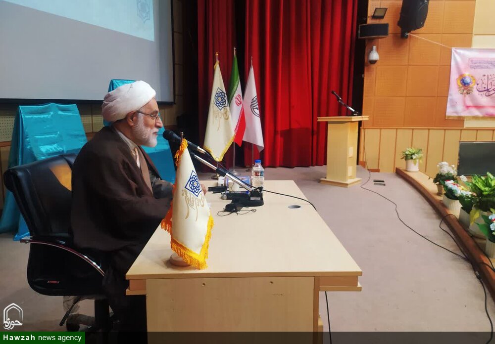 گزارشی از رونمایی اثر ۱۰ پژوهشی مرکز موضوعشناسی احکام فقهی | روایتی از شیوه پاسخگویی آیتالله ملاعلی همدانی(ره) به سؤالات مردم