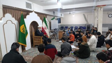 تبیین رسالت و مأموریت طلاب در تحقق هویت طلبگی و سربازی امام زمان(عج)