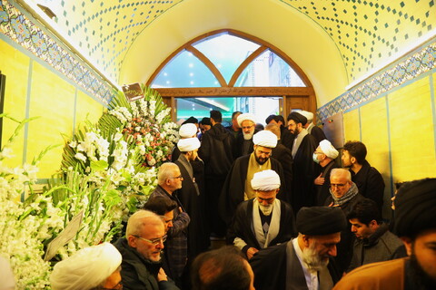 تصاویر / مراسم ترحیم برادر حضرت آیت الله العظمی نوری همدانی