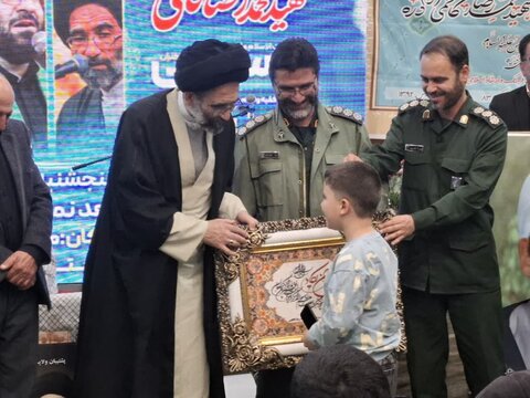 تصاویر/نخستین یادواره روحانی شهید محمدرضا کاظمی(آبروی محله) در روستای دره