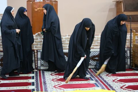 غبارروبی مسجد موسی ابن جعفر (ع) ساری