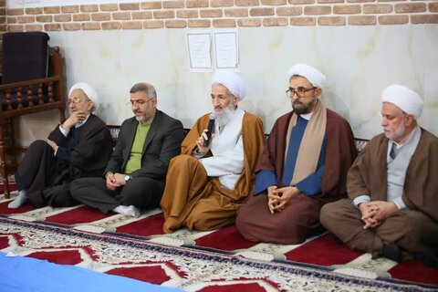 غبارروبی مسجد موسی ابن جعفر (ع) ساری