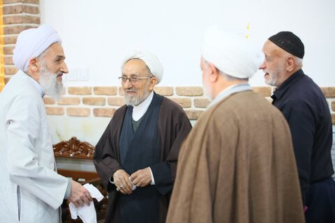 غبارروبی مسجد موسی ابن جعفر (ع) ساری