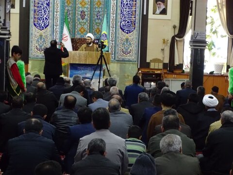 تصاویر/ آیین عبادی سیاسی نماز جمعه چهاربرج