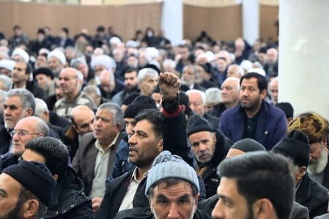 تصاویر / آیین عبادی سیاسی و وحدت بخش نماز جمعه در شهرستان زنجان