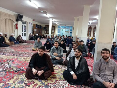 تصاویر/ مراسم عزاداری در هیئت مدرسه علمیه حضرت ولیعصر(عج) تبریز