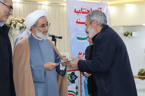 تصاویر | آئین تجلیل از دست‌اندرکاران مراسم معنوی اعتکاف در مرند