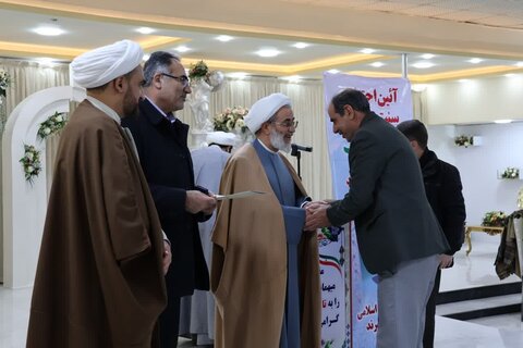 تصاویر | آئین تجلیل از دست‌اندرکاران مراسم معنوی اعتکاف در مرند