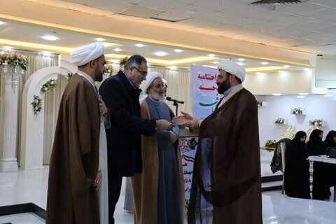 تصاویر | آئین تجلیل از دست‌اندرکاران مراسم معنوی اعتکاف در مرند