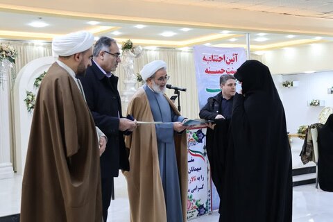 تصاویر | آئین تجلیل از دست‌اندرکاران مراسم معنوی اعتکاف در مرند