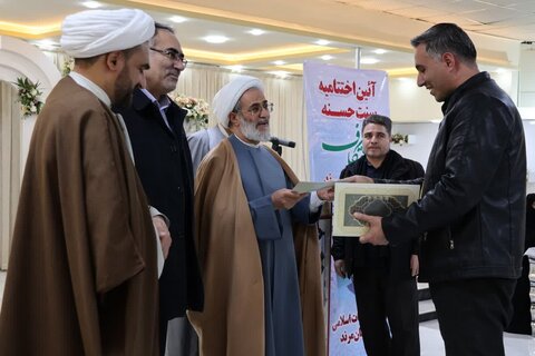 تصاویر | آئین تجلیل از دست‌اندرکاران مراسم معنوی اعتکاف در مرند