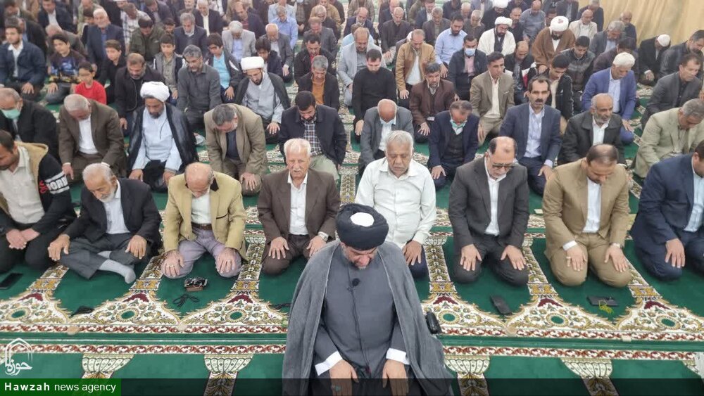 نماز جمعه گناوه به روایت تصویر