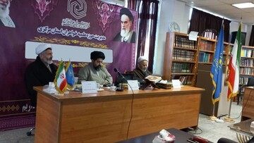 دانش‌آموخته مدرسه علمیه ریحانة النبی(س) از رساله خود دفاع کرد