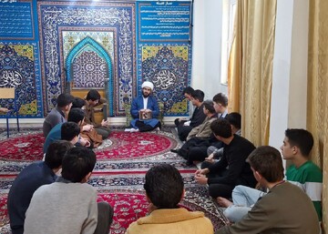 تصاویر/ جلسه معراج السعاده مدرسه علمیه امام محمد باقر (ع) پارس آباد