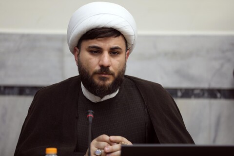 تصاویر/ دومین جلسه از سلسله نشست‌های اساتید و فضلای حوزه با دبیر شورای عالی حوزه