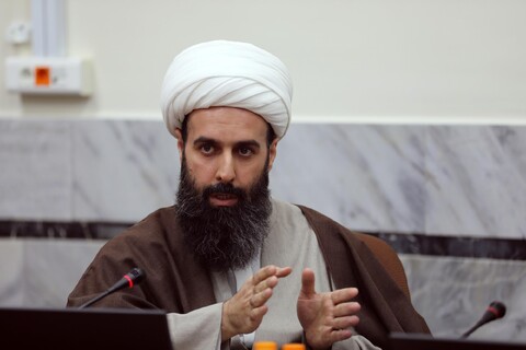 تصاویر/ دومین جلسه از سلسله نشست‌های اساتید و فضلای حوزه با دبیر شورای عالی حوزه