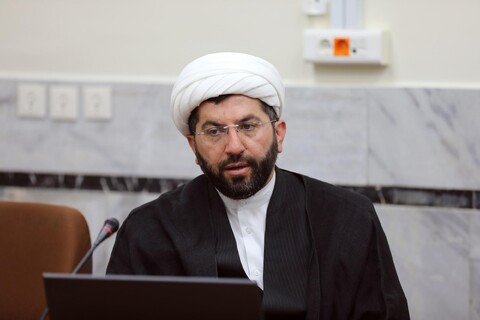 تصاویر/ دومین جلسه از سلسله نشست‌های اساتید و فضلای حوزه با دبیر شورای عالی حوزه