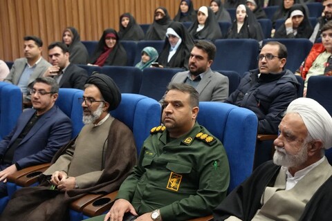 مراسم تجلیل از مجموعه فعالان قرآنی شهرستان فردیس