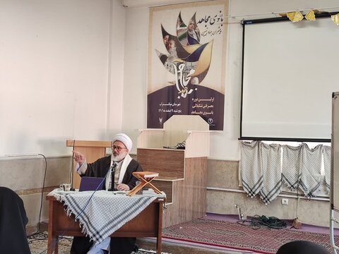 تصاویر/  برگزاری دوره بانوی مجاهد پیشران جهاد تبیین در میاندوآب