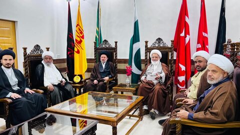 حجت الاسلام سید عز الدین الحکیم کی وفد کے ہمراہ ادارہ منہاج الحسین آمد