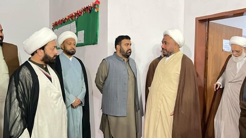 حجت الاسلام سید عز الدین الحکیم کی وفد کے ہمراہ ادارہ منہاج الحسین آمد